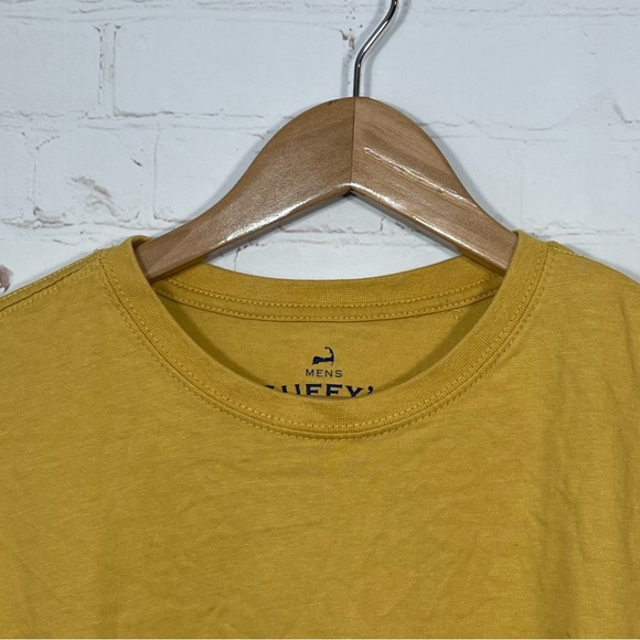 Cuffy's Cape Cod Nantucket Yacht Club Shirt Mens Size Medium Yellow Crew Neck - Picture 3 of 9